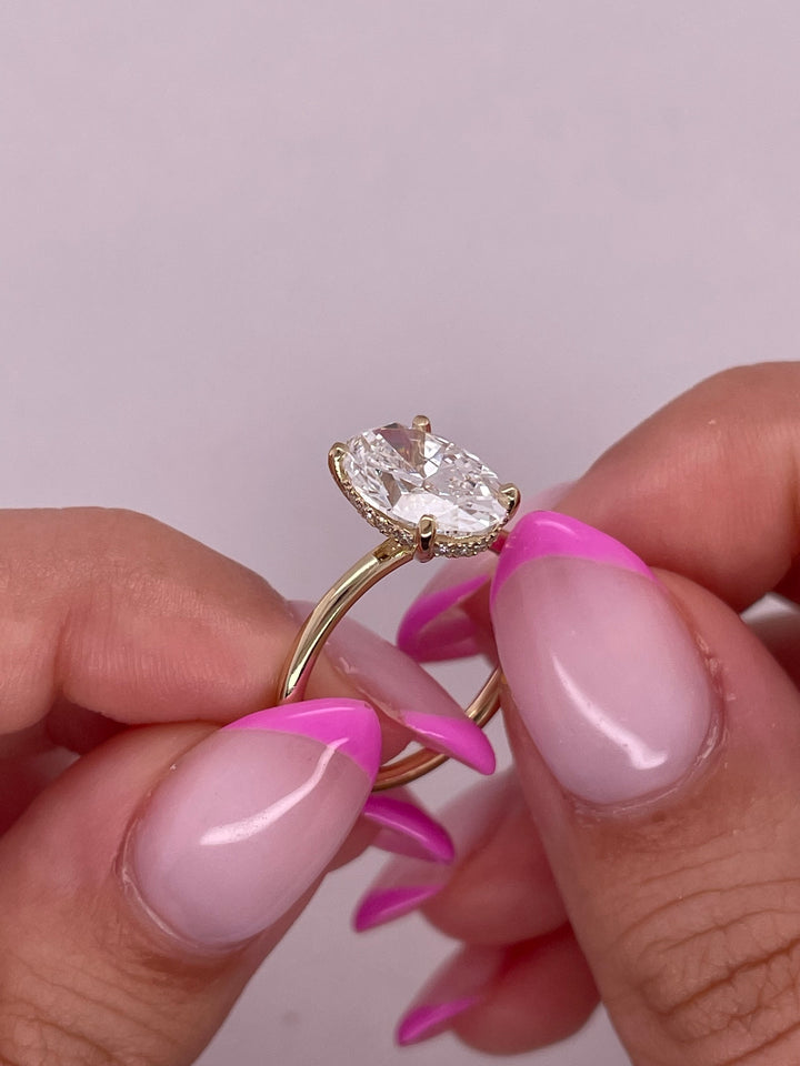 טבעת אירוסין סוליטר עם הידן היילו3.20 קראט מעבדה cvd