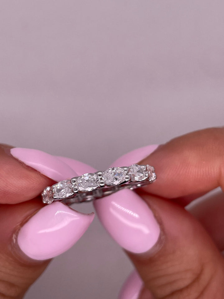 טבעת יהלומים אטרנטי שלמה אובלים 3 קראט מעבדה cvd