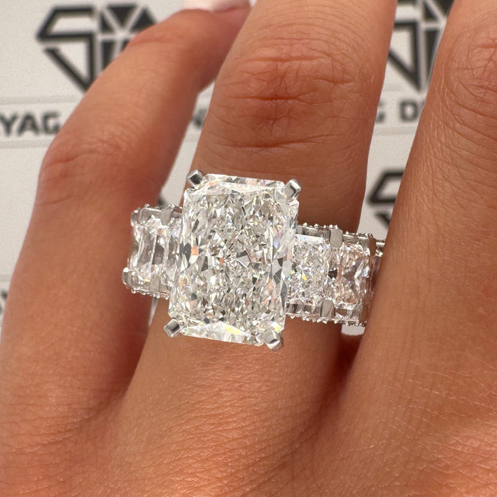 טבעת אירוסין דגם ״קים״ 11 קראט טבעי