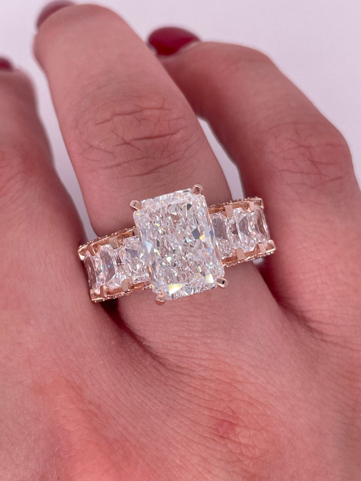 טבעת אירוסין ״דיאן״ 13 קראט מעבדה cvd