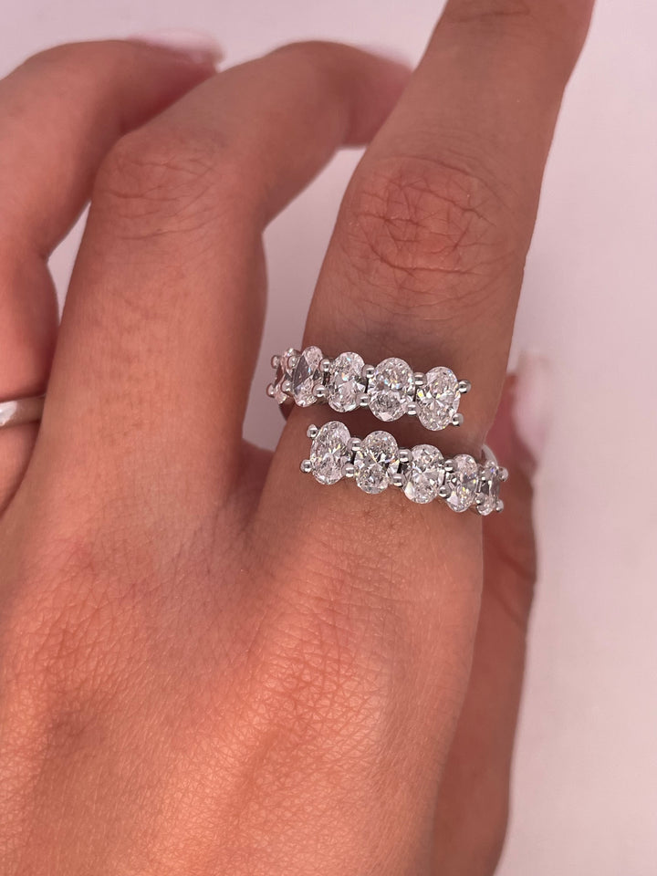 טבעת ״לינוי״ אטרנטי פתוחה אובלים 3 קראט מעבדה cvd