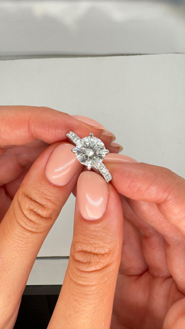 טבעת אירוסין קלאסית 2.30 קראט מעבדה cvd