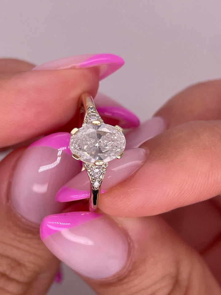 טבעת אירוסין דגם אריאן 1.25 קראט טבעי