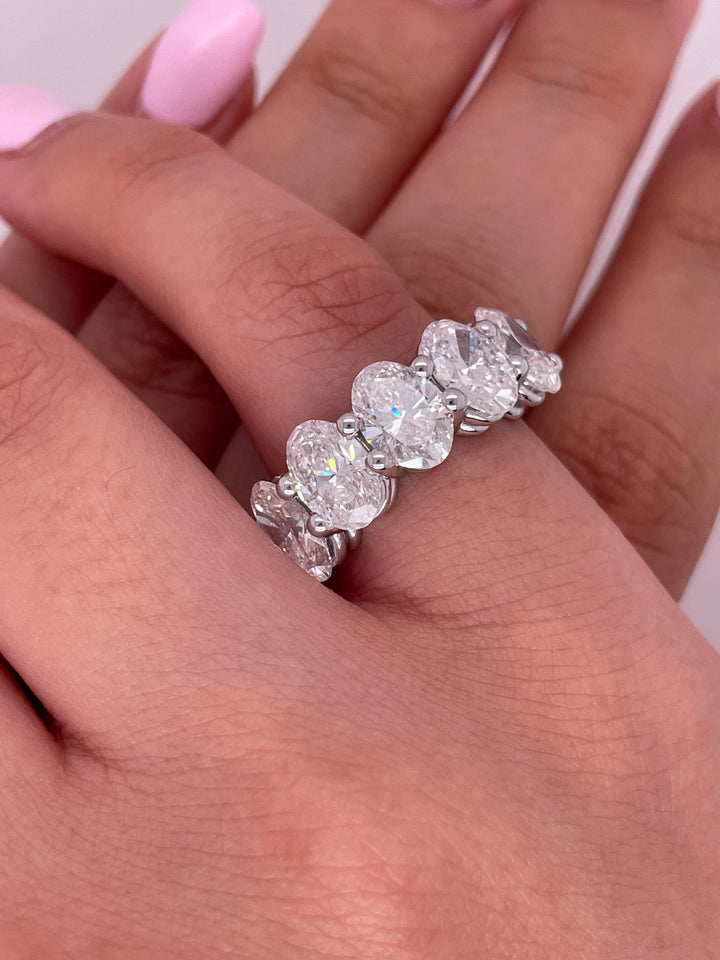 טבעת יהלומים חצי אטרנטי אובלים 5 קראט יהלומים מעבדה cvd