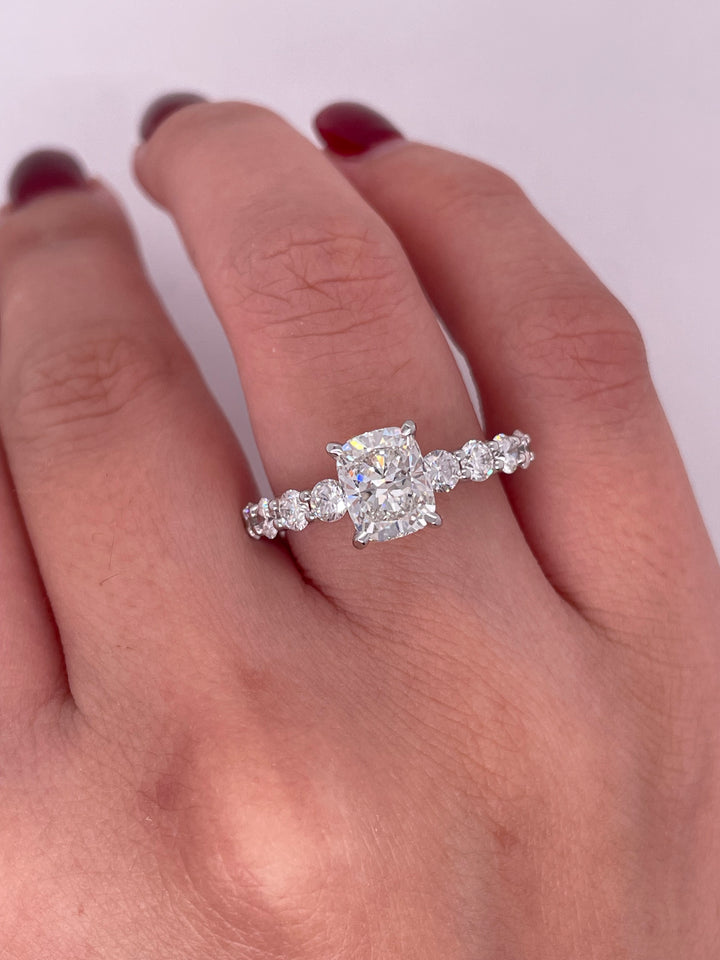 טבעת אירוסין דגם ״סבן״  1.30 קראט טבעי