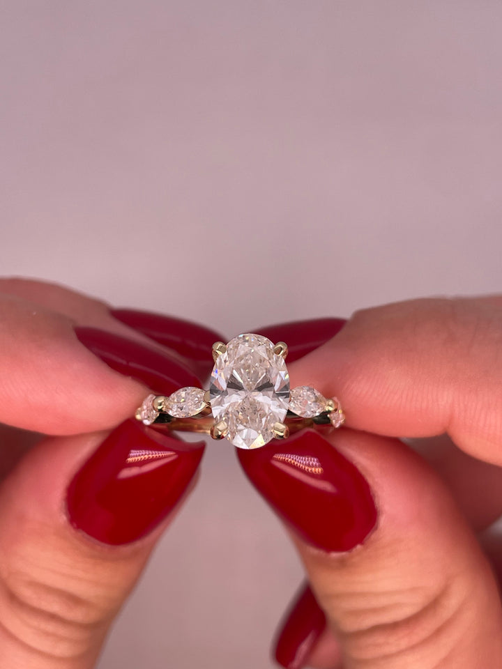 טבעת אירוסין דגם היילי 3.20 קראט מעבדה cvd