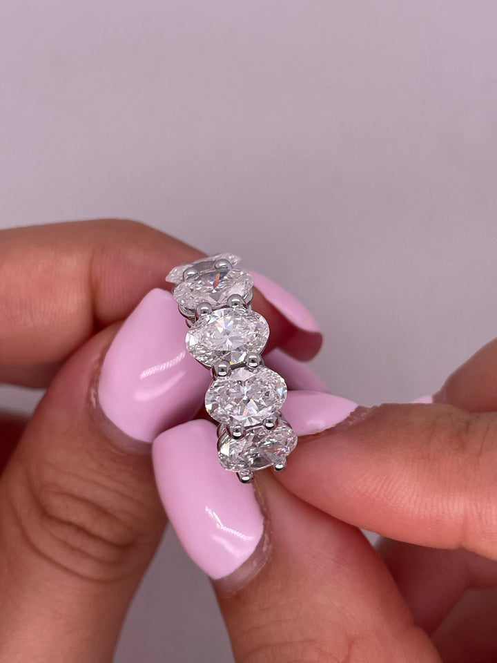 טבעת יהלומים חצי אטרנטי אובלים 5 קראט יהלומים מעבדה cvd