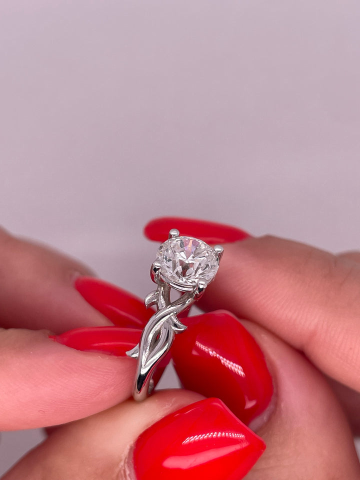 טבעת אירוסין ״קרולינה״ 1.50 קראט טבעי