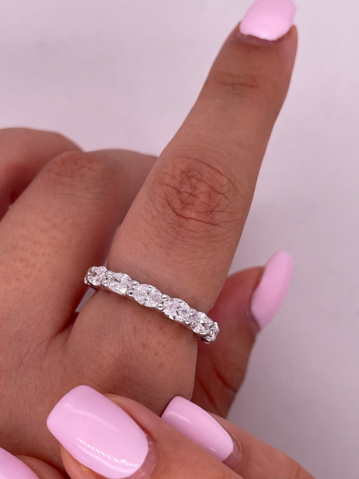 טבעת יהלומים אטרנטי שלמה אובלים 3 קראט מעבדה cvd