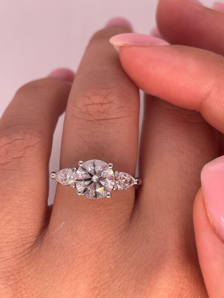 טבעת אירוסין ״אדל״ 3 קראט מעבדה cvd