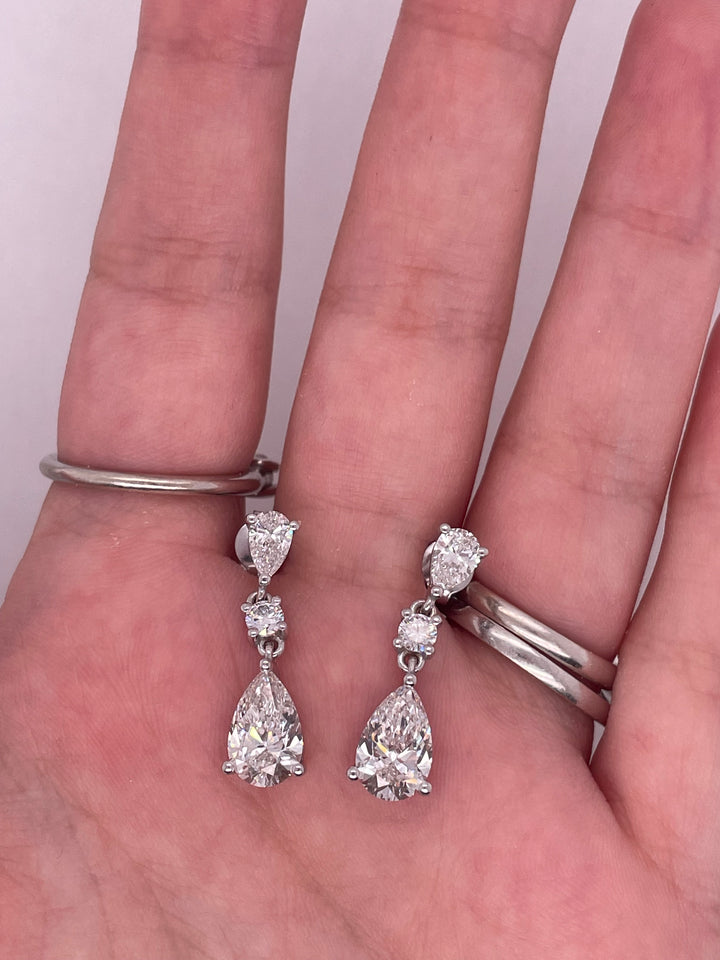 עגילי יהלומים נופלים 4.50 קראט מעבדה