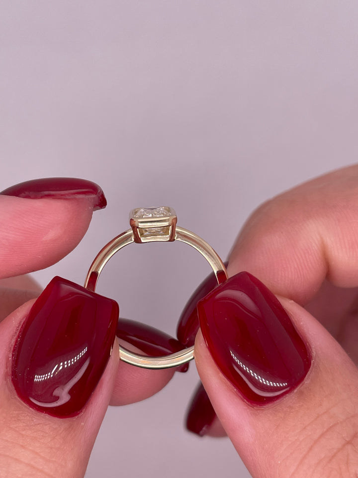 טבעת אירוסין סוליטר שיבוץ באזל יהלום 1 קראט מעבדה cvd