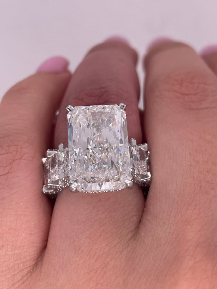 טבעת אירוסין ״דיאן ״ 16 קראט יהלומים מעבדה cvd