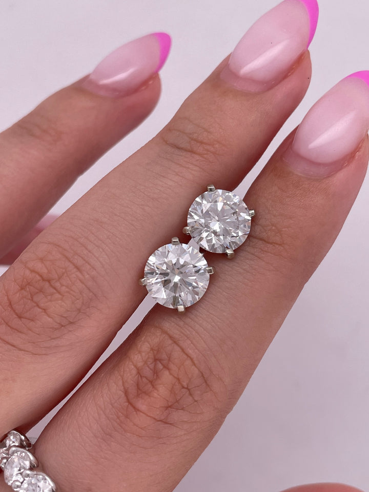 עגילי יהלומים צמודים 5 קראט מעבדה