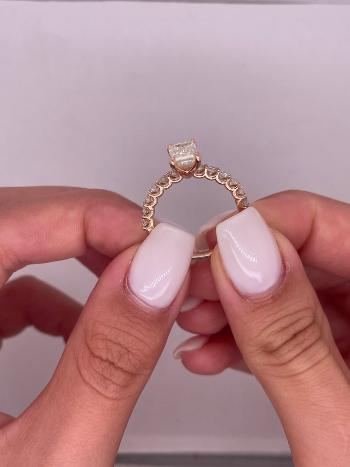 טבעת אירוסין דגם ״אלין״ 2 קראט טבעי