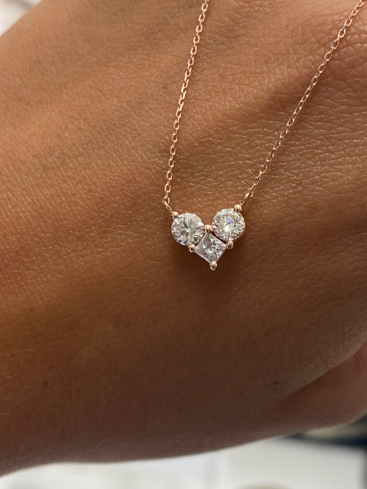 שרשרת 3 יהלומים אשליית לב 0.60 קראט מעבדה