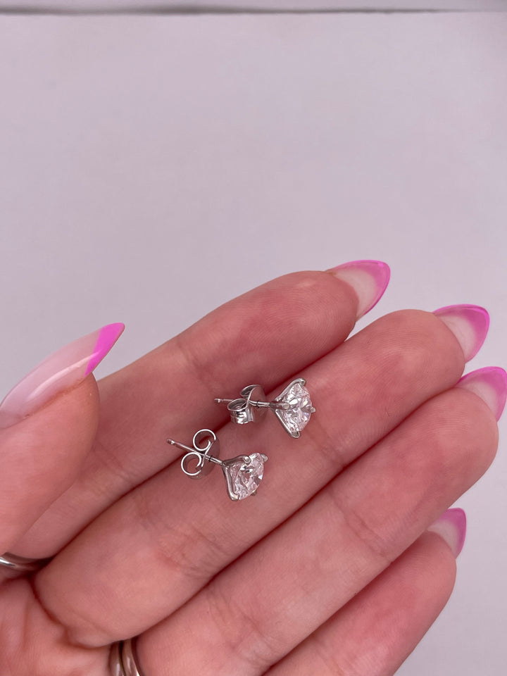 עגילי יהלומים צמודים 1 קראט טבעי