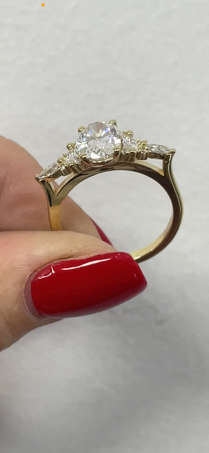 טבעת אירוסין דגם ״הילה״ 2.50 קראט טבעי