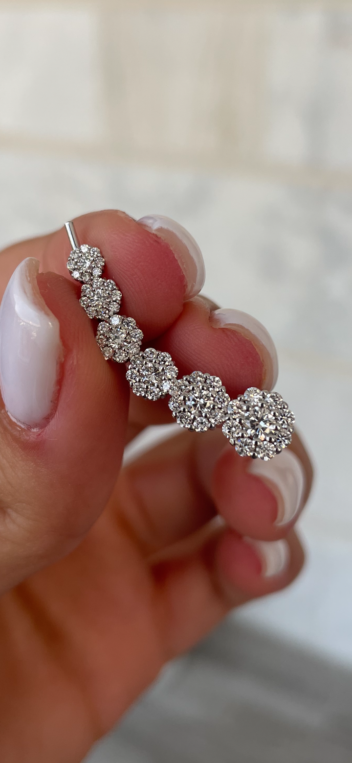 עגיל יהלומים ״לוטם״