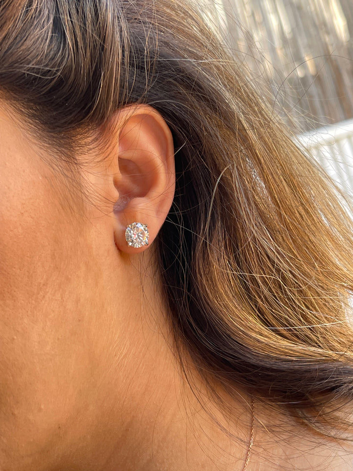 עגילי יהלומים צמודים 4 קראט טבעי