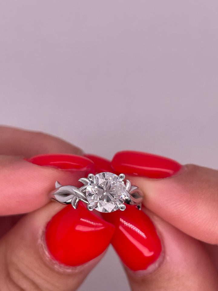 טבעת אירוסין ״קרולינה״ 1.50 קראט טבעי