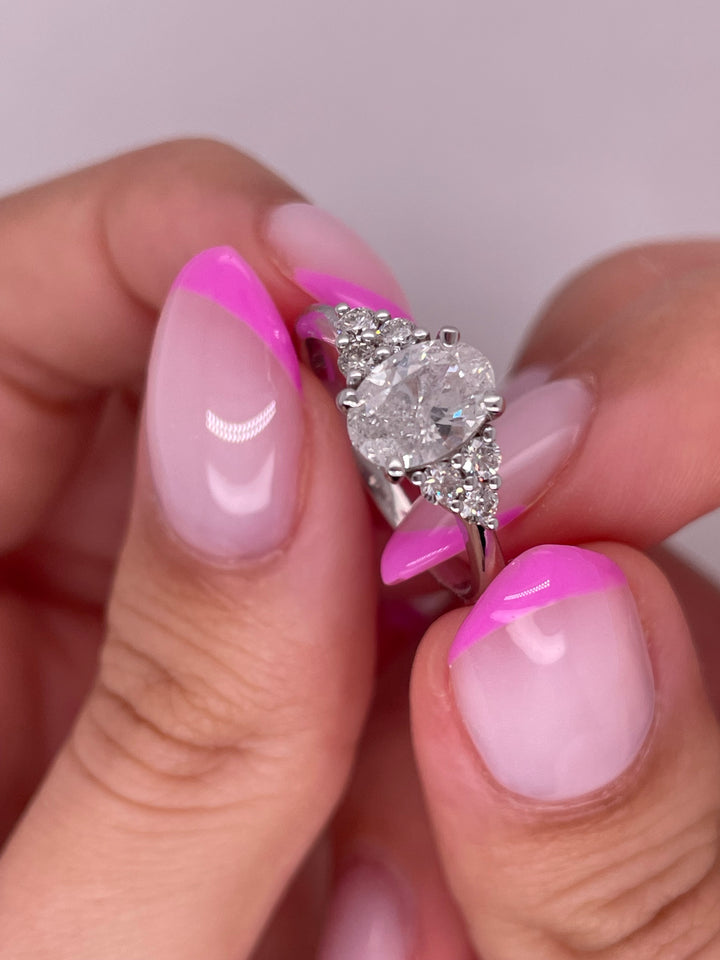 טבעת אירוסין דגם ״ליה״ 1.30 קראט טבעי