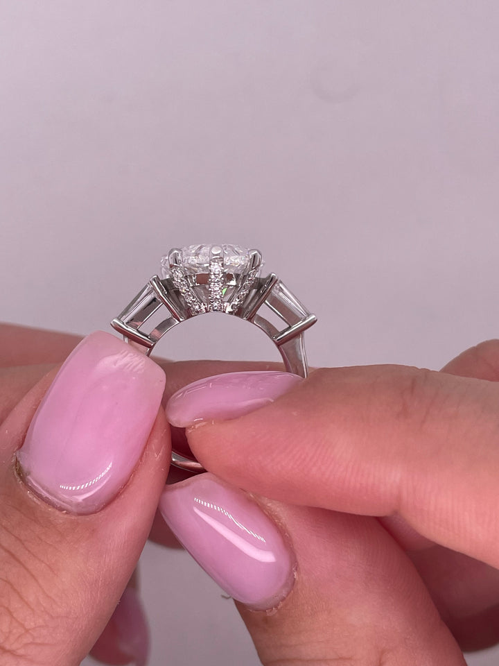 טבעת אירוסין ״אייברי״ 8 קראט יהלומים מעבדה cvd