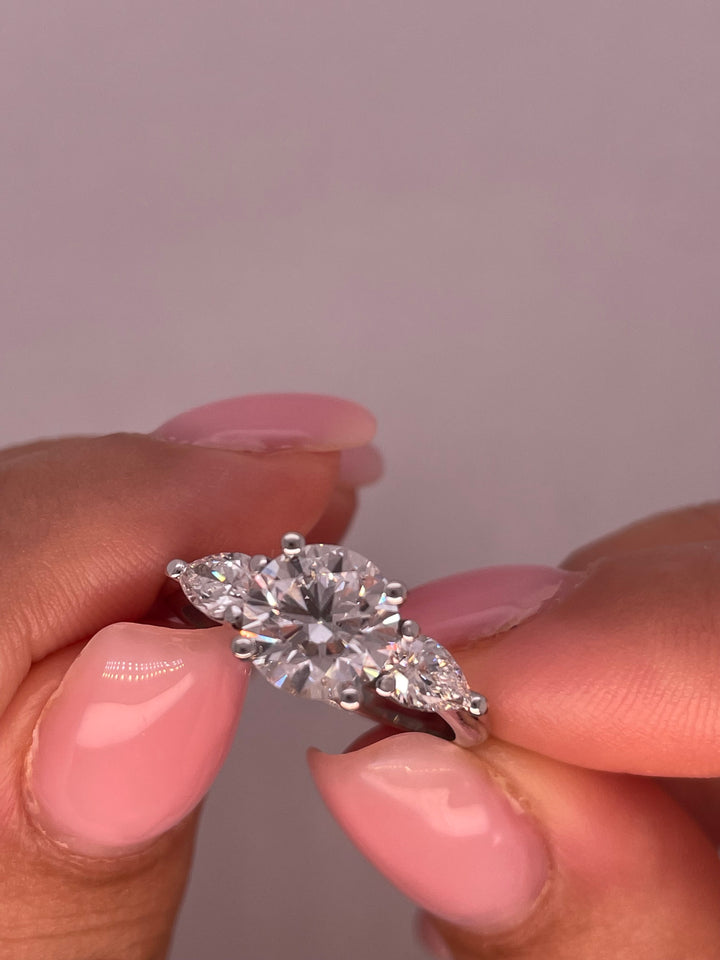 טבעת אירוסין ״אדל״ 3 קראט מעבדה cvd