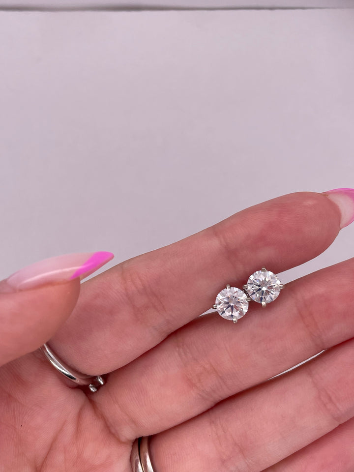 עגילי יהלומים צמודים 1 קראט טבעי