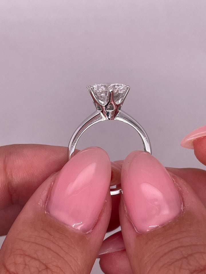 טבעת אירוסין סוליטר 2 קראט מעבדה cvd