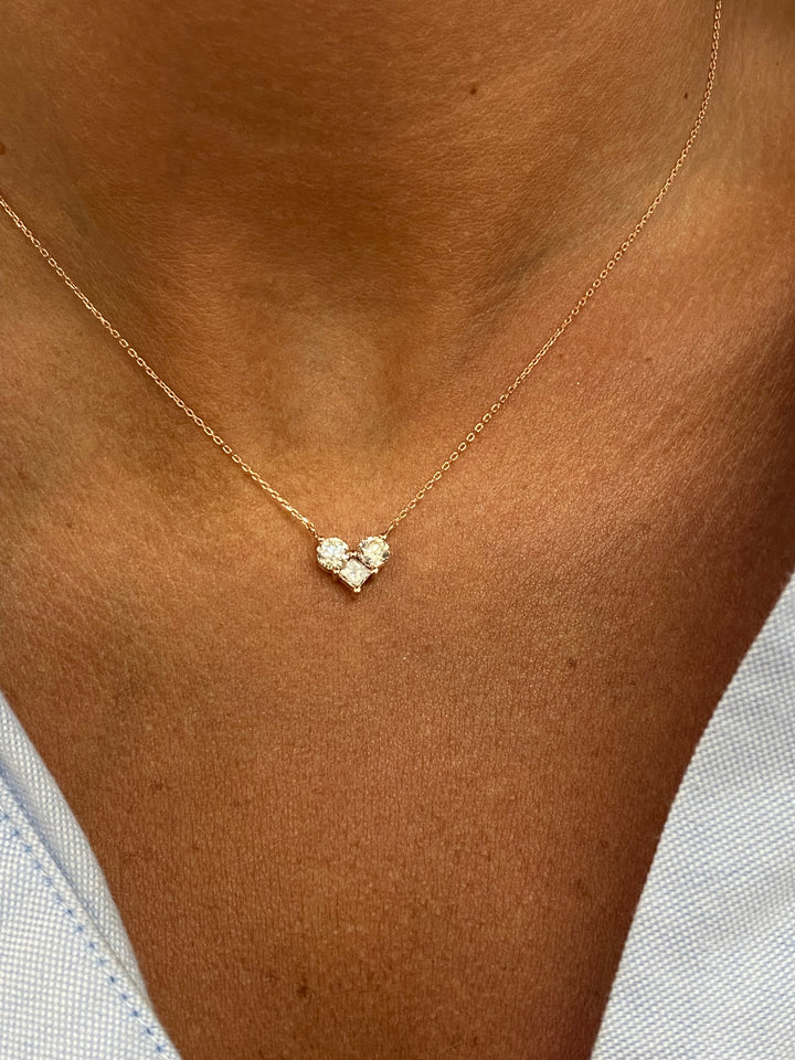 שרשרת 3 יהלומים אשליית לב 0.60 קראט מעבדה