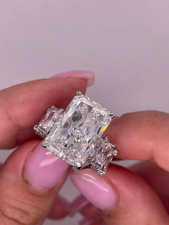 טבעת אירוסין ״דיאן ״ 16 קראט יהלומים מעבדה cvd