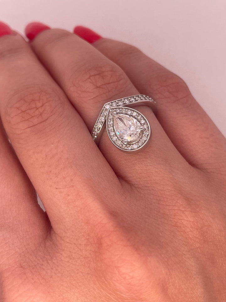 טבעת אירוסין ״אדל ״ 1.80 קראט טבעי