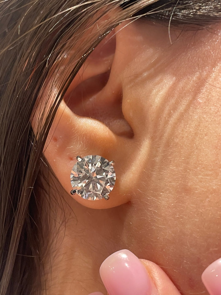 עגילי יהלומים צמודים 6 קראט מעבדה cvd