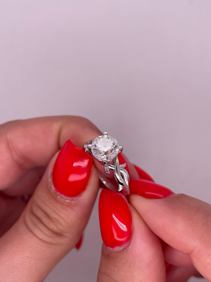 טבעת אירוסין ״קרולינה״ 1.50 קראט מעבדה cvd