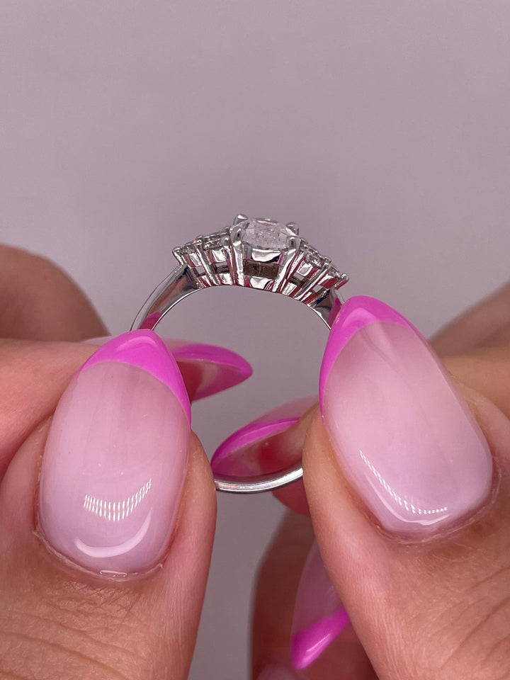 טבעת אירוסין דגם ״ליה״ 1.30 קראט טבעי