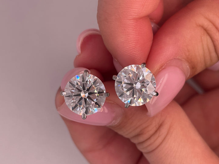 עגילי יהלומים צמודים 6 קראט מעבדה cvd