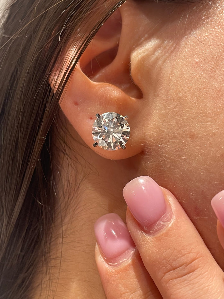 עגילי יהלומים צמודים 6 קראט מעבדה cvd