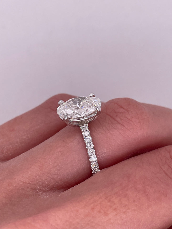 טבעת אירוסין יהלום אובל 1.75 קראט מעבדה cvd