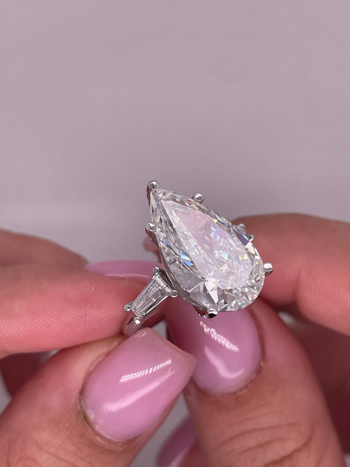 טבעת אירוסין ״אייברי״ 8 קראט יהלומים מעבדה cvd