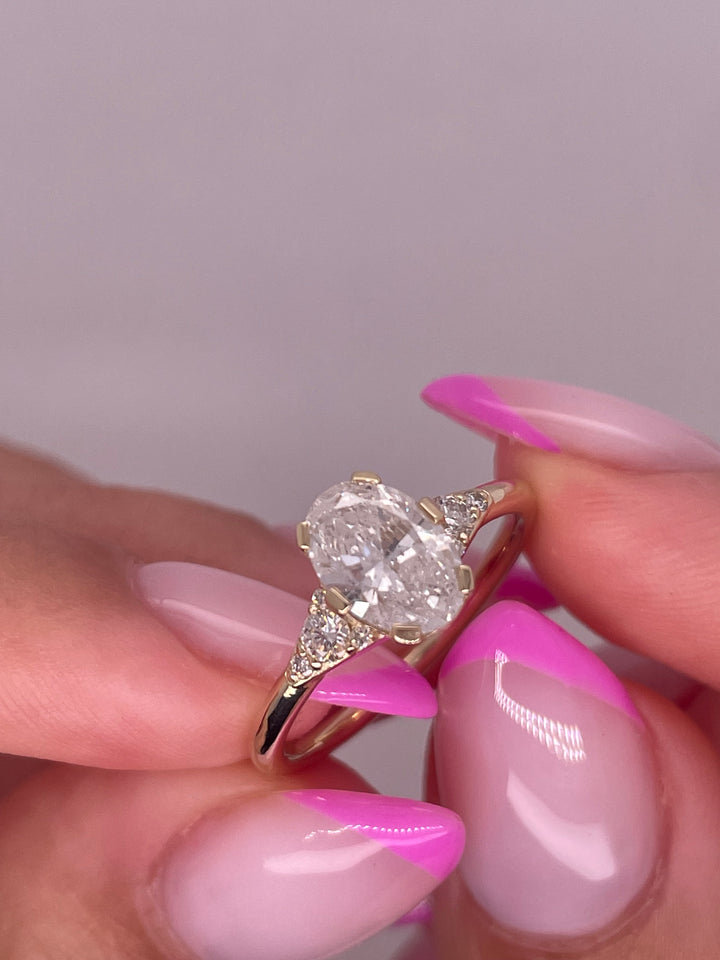 טבעת אירוסין דגם ״אריאן״ 1.25 קראט מעבדה cvd