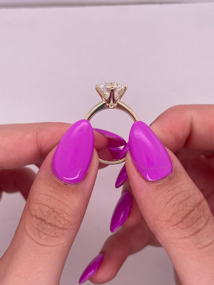 טבעת אירוסין סוליטר 6 שיניים 2.50 קראט