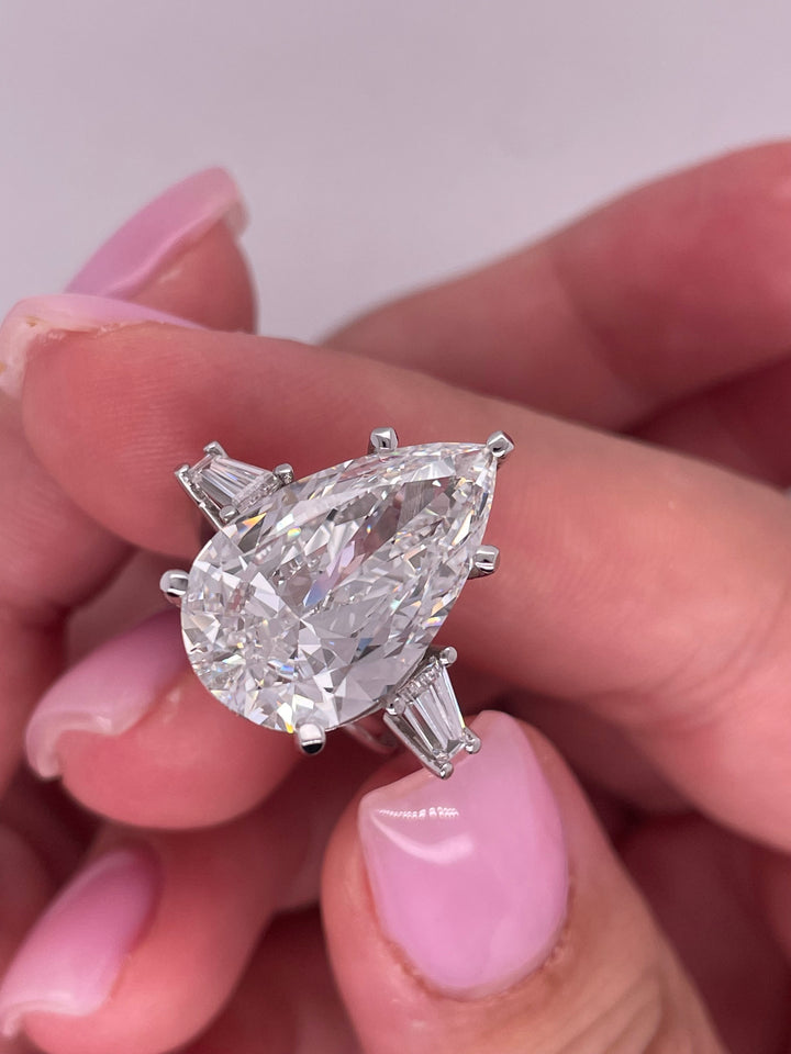 טבעת אירוסין ״אייברי״ 8 קראט יהלומים מעבדה cvd