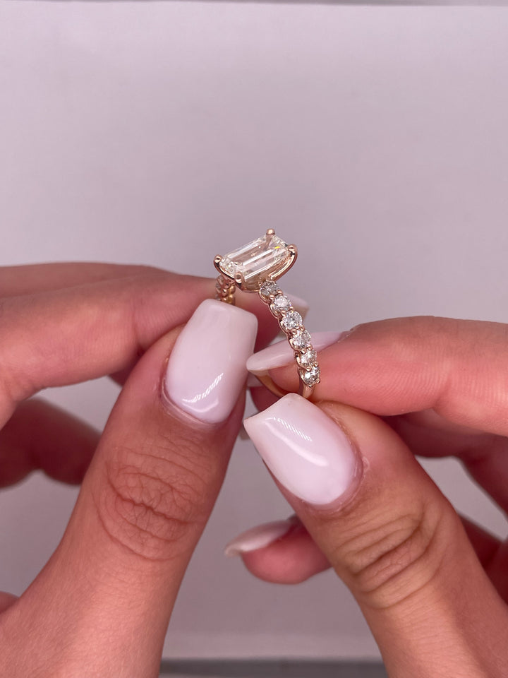 טבעת אירוסין דגם ״אלין״ 2 קראט טבעי