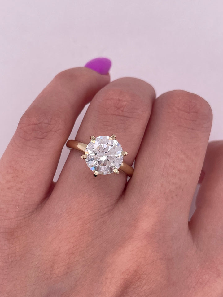 טבעת אירוסין סוליטר 6 שיניים דגם קרולין 3 קראט מעבדה cvd