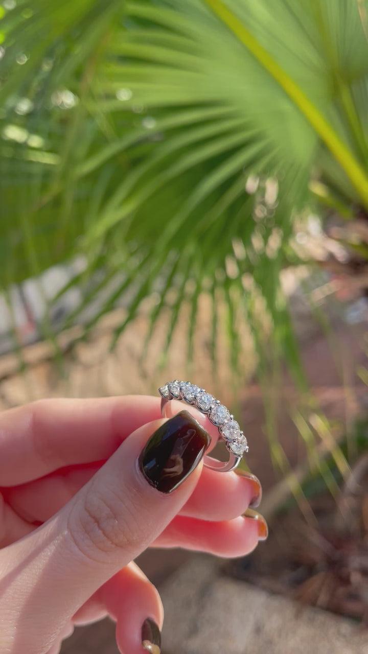 טבעת אטרנטי 7 יהלומים 1.05 קראט מעבדה