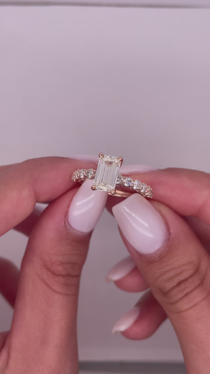 טבעת אירוסין דגם ״אלין״ 2 קראט טבעי