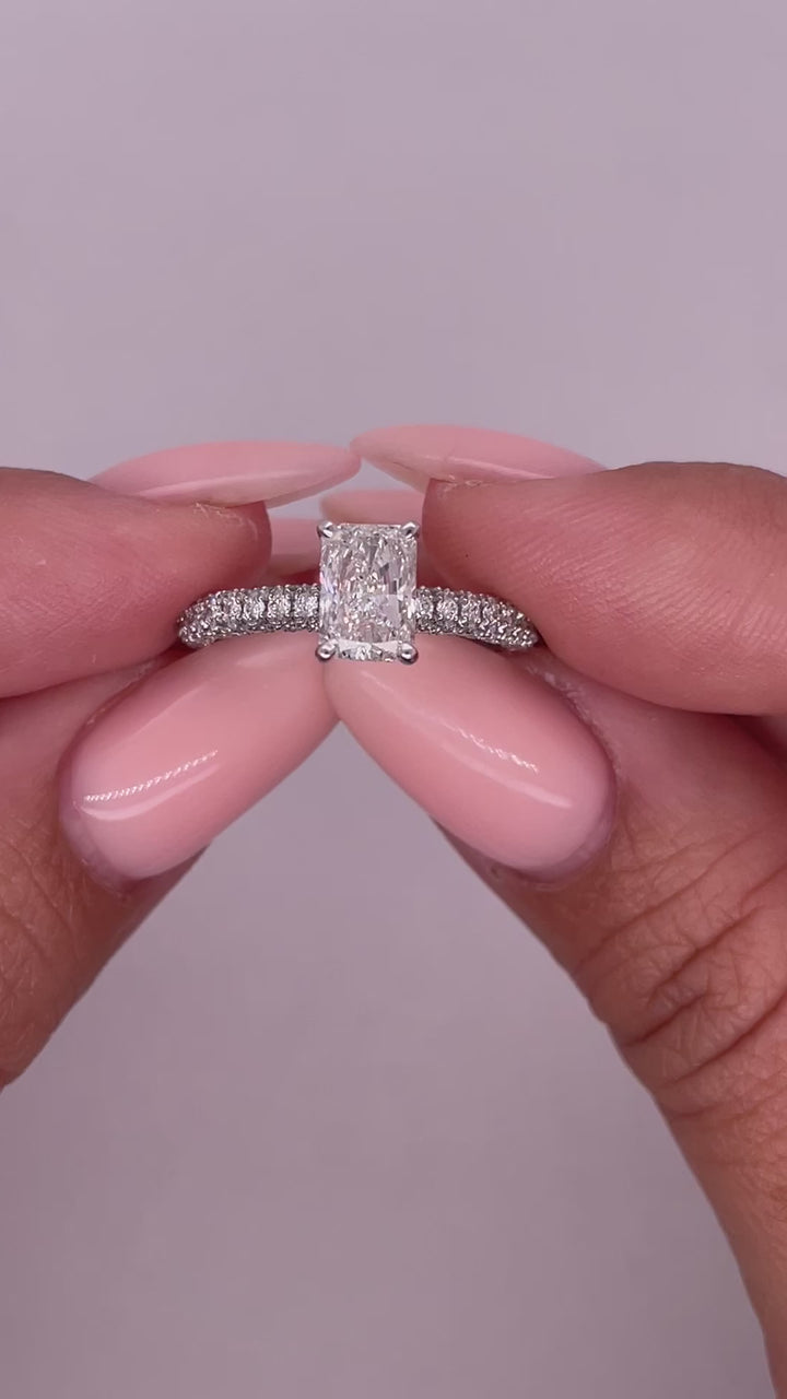 טבעת אירוסין 3 שורות 1.50 קראט טבעי